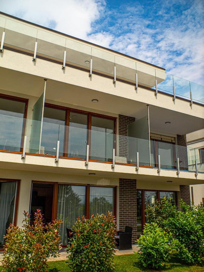 Panorama Superior Apartments - Pool, Garden, Parking Balatonalmádi Eksteriør billede