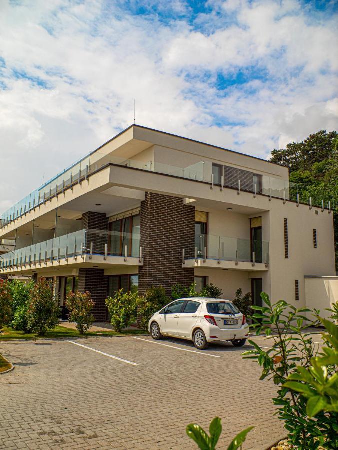 Panorama Superior Apartments - Pool, Garden, Parking Balatonalmádi Eksteriør billede
