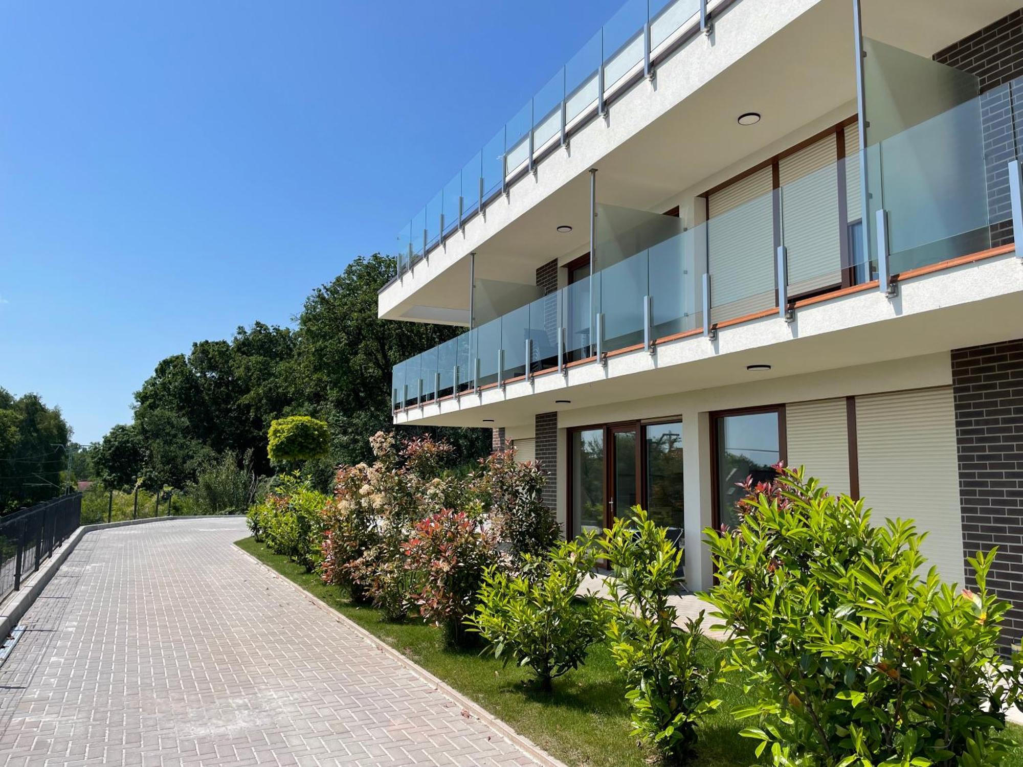 Panorama Superior Apartments - Pool, Garden, Parking Balatonalmádi Eksteriør billede